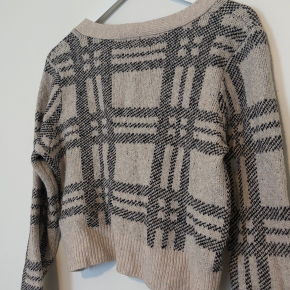 William Rast Cropped Cardigan, Large - Picture 7 of 10